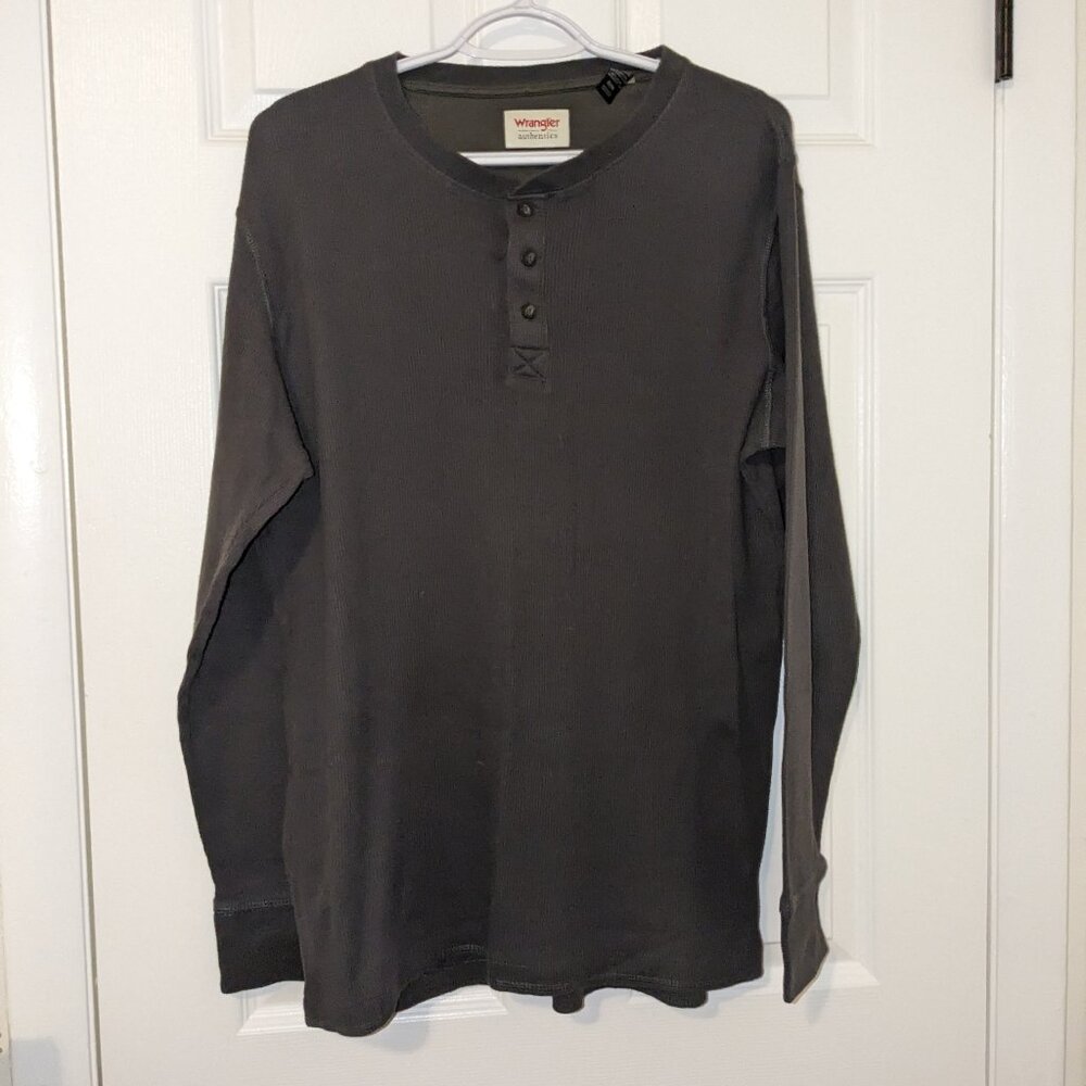 Wrangler Authentics waffle knit Henley size medium